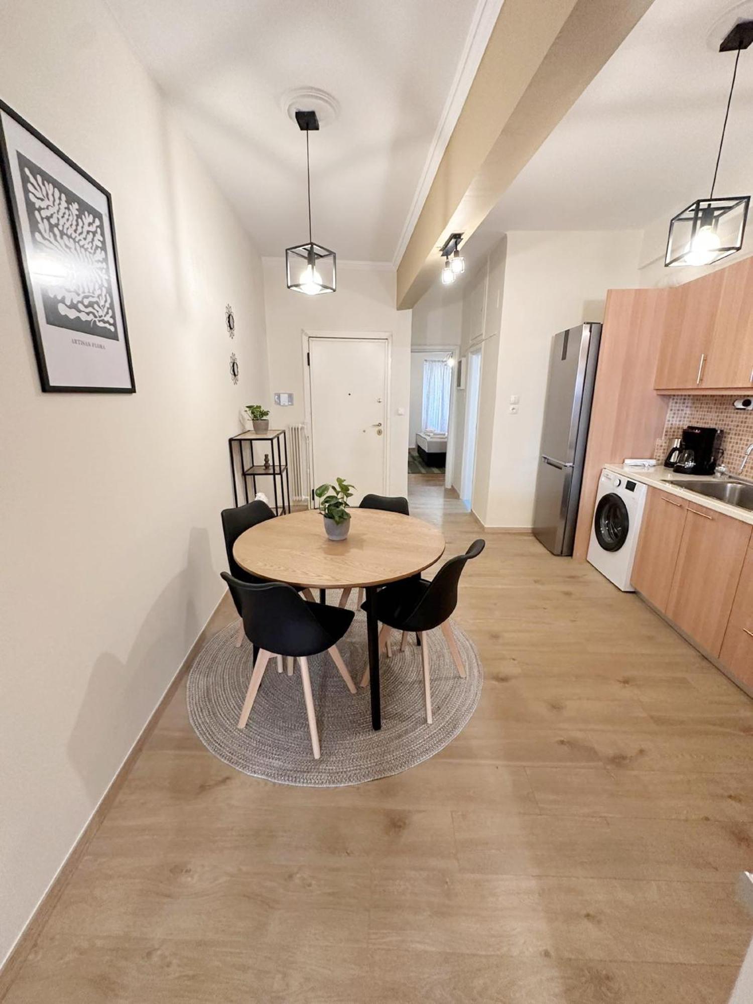 Apartment Check Point - Heart